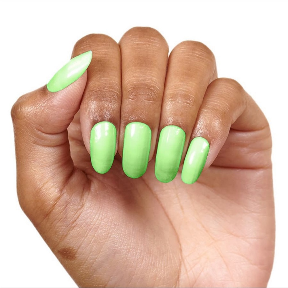 *Retired* Color Street: Kilowatt | Neon Green Summer Bright Party Vacation Beach - Picture 8 of 10